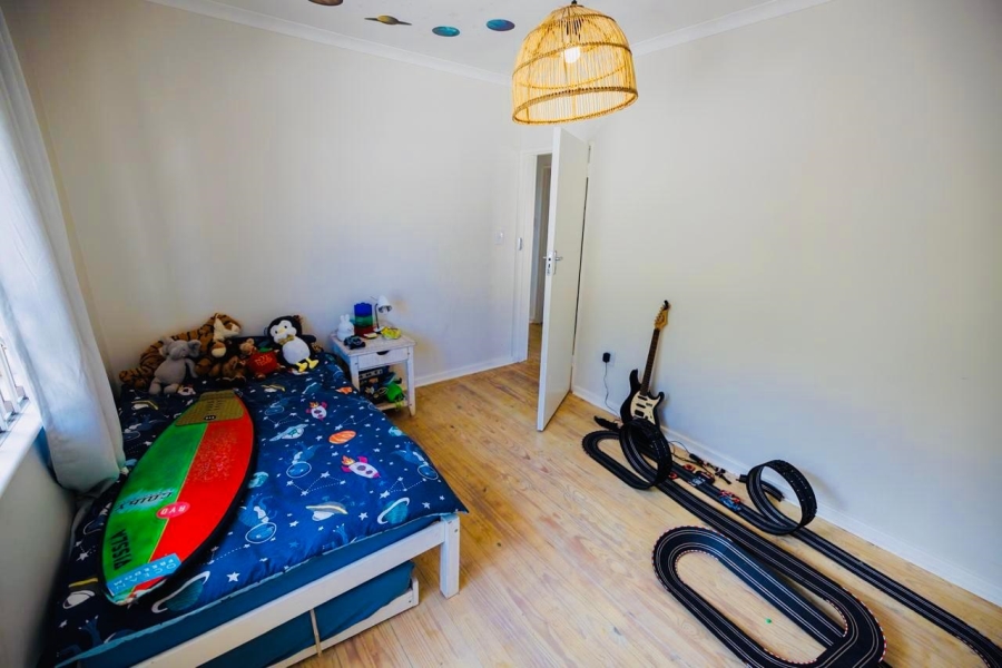 5 Bedroom Property for Sale in Wavecrest Eastern Cape